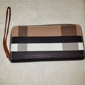 Cute wallet brown & white plaid-ish print